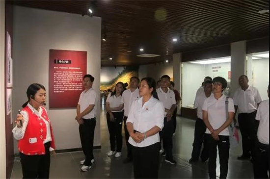 1634094691198057887.jpg 2.2.jpg