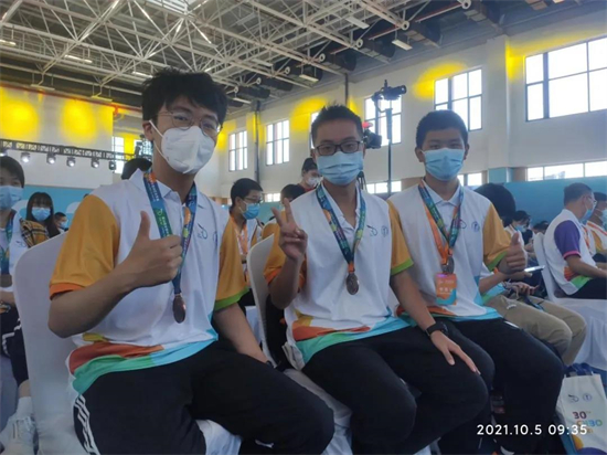 1634095244225086897.jpg 4.3.jpg