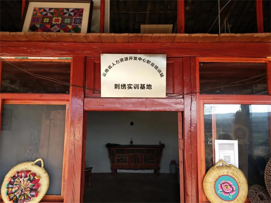 1642757589721028456.jpg 4.1.jpg