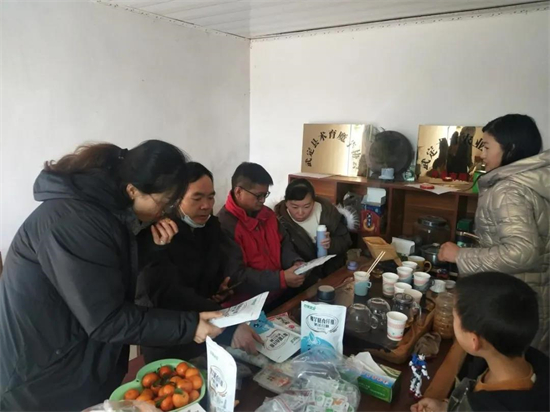 1642757698111044166.jpg 4.9.jpg