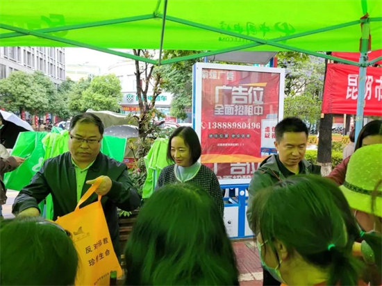 1653376907307029404.jpg 640 (10).jpg