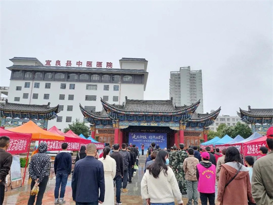 1653619311123066877.jpg 640 (17).jpg