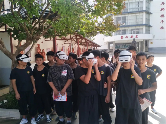 1653917357090089440.jpg 640 (13).jpg