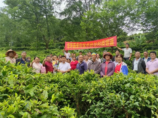 1658409011287015152.jpg 640 (5).jpg