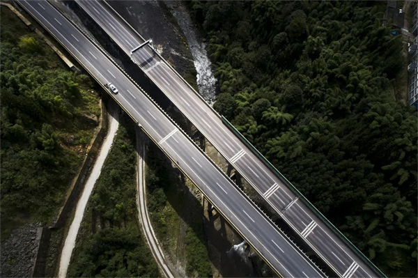 1664595028994085291.jpg 辐射中心4.jpg