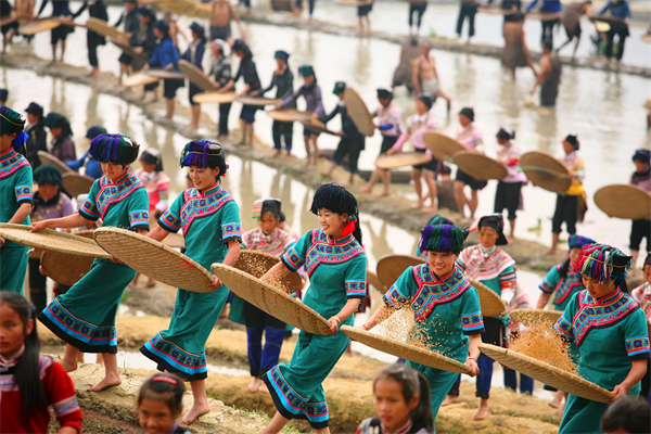 1664595549767041644.png 民族6.png