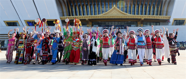 1664595563837000669.png 民族8.png