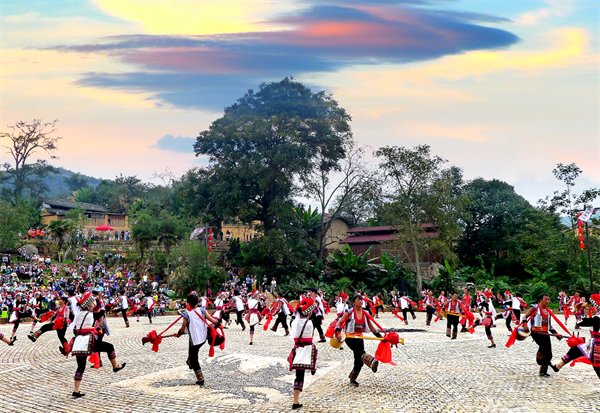 1664595603706049568.png 民族9.png