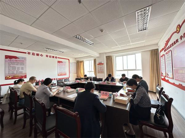 1687831430044088495.jpg 集中自学第二组.jpg