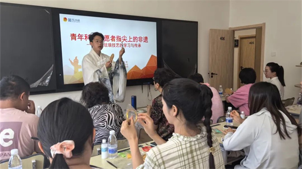 1696735365264029957.jpg 107-09.jpg