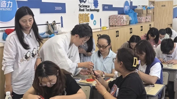 1696735371434018459.jpg 107-08.jpg