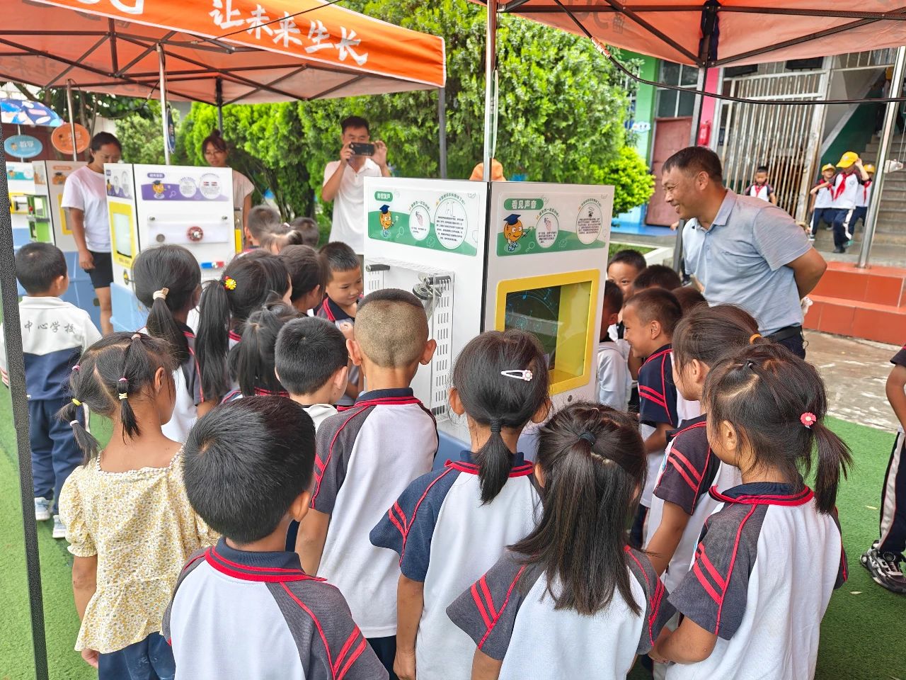 1719025425943019086.jpg 617凤庆2.jpg