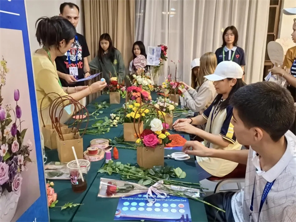 1722502629192016409.jpg 640 (2).webp (47).jpg