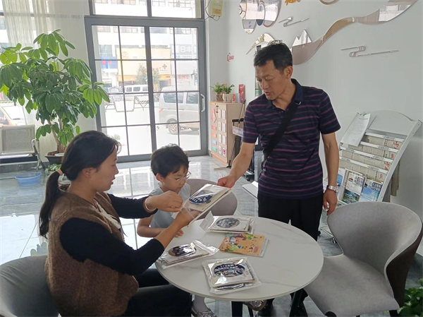 1725334104294090211.png 陆良.png