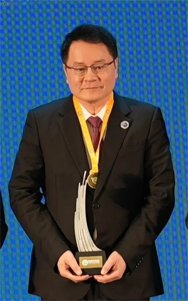 1733712937270076026.jpg 腾论01.jpg