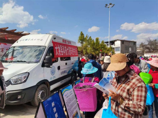 1740987535453059982.png 217-4-2.png