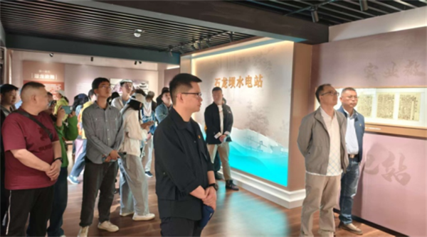 1746609397253083710.png 421-3.png