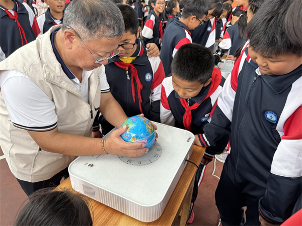 1748915394390047002.png 大篷车保山3.png